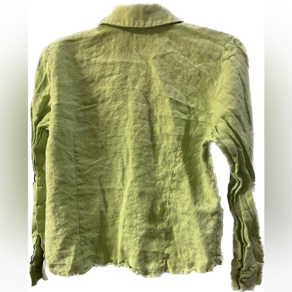 100% Linen, Pistachio Color Button down shirt-Regular collar. Size: Medium - Picture 2 of 5